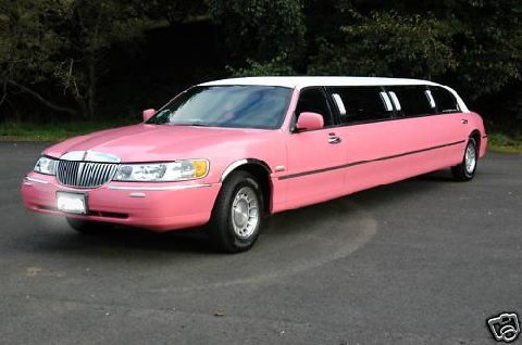 Lincoln Town Car Stretchlimousine pink von aussen