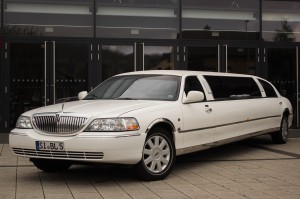 Lincoln Town Car Stretchlimousine Siegen Olpe mieten günstig-groß