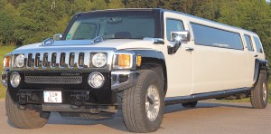 Modernste Hummer H3 Stretchlimousine mieten Schloss Bensberg