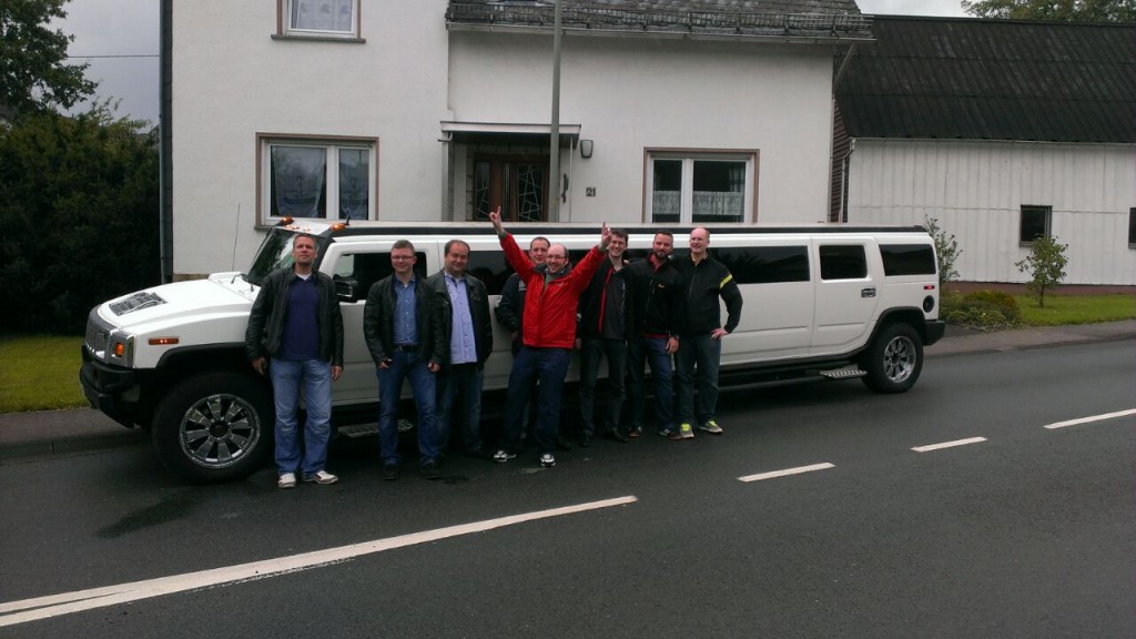 EDELLIMO EDEL LIMO Stretchlimousine Partybus mieten Limousinenservice Wesseling